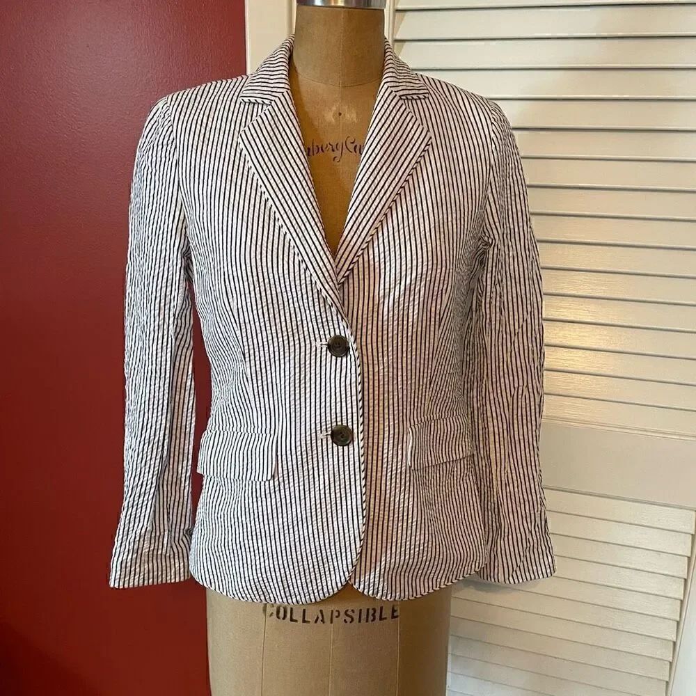 J CREW | seersucker two button blazer 2